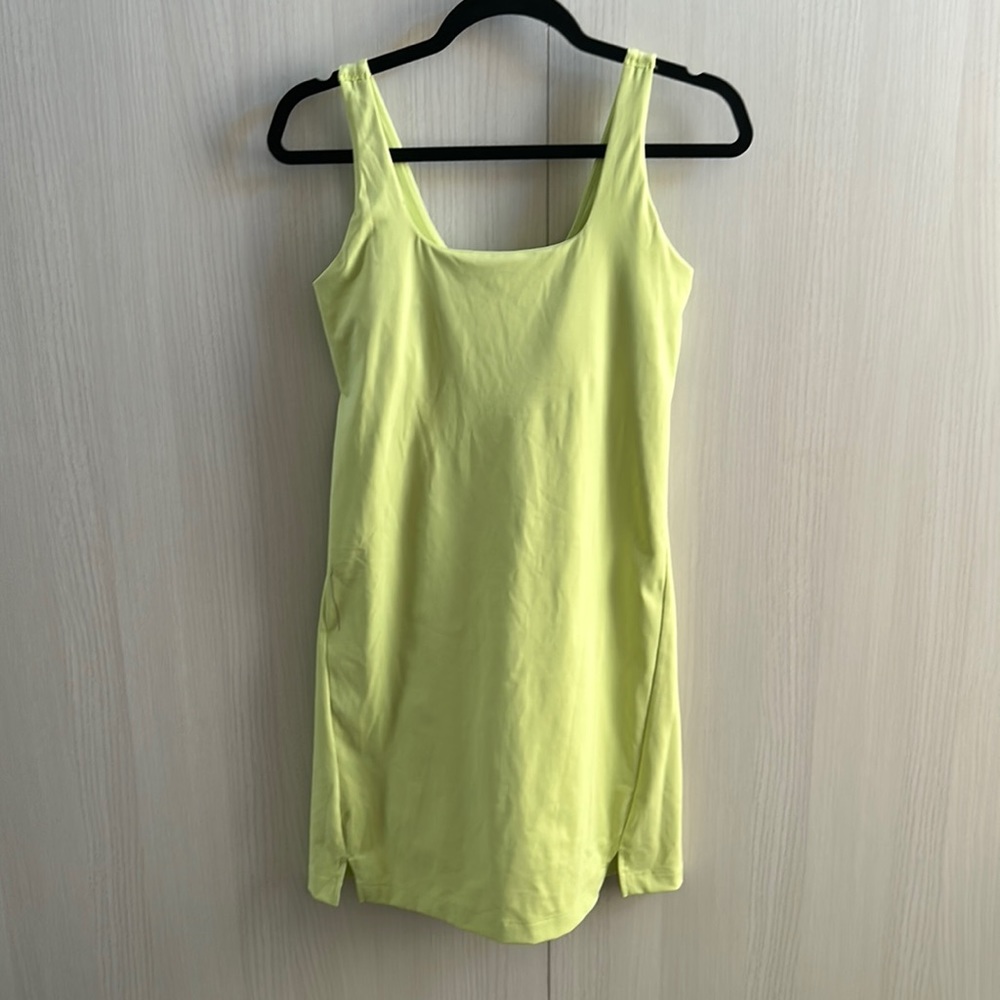 Old navy tennis dress skort with pocketed bike shorts. Size S like green